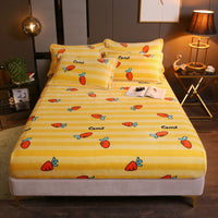 HKM-203155 Warm Flannel Cartoon Printed Fitted Sheet - Cozy Winter Mattress Cover in Various Design Options