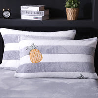 HKM-203155 Warm Flannel Cartoon Printed Fitted Sheet - Cozy Winter Mattress Cover in Various Design Options