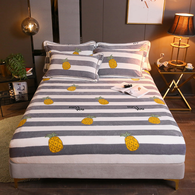 HKM-203155 Warm Flannel Cartoon Printed Fitted Sheet - Cozy Winter Mattress Cover in Various Design Options
