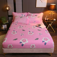HKM-203155 Warm Flannel Cartoon Printed Fitted Sheet - Cozy Winter Mattress Cover in Various Design Options
