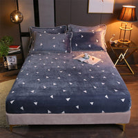 HKM-203155 Warm Flannel Cartoon Printed Fitted Sheet - Cozy Winter Mattress Cover in Various Design Options