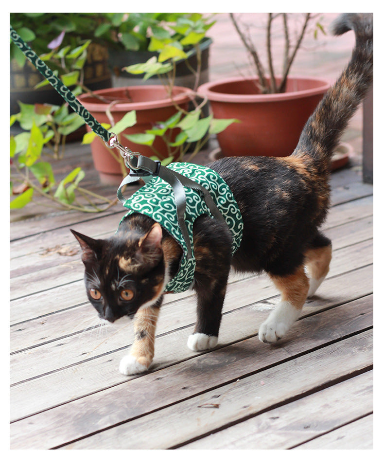 HKM-204819 Japanese Style Cat Harness with Adjustable Towing Rope in XS and S Sizes, Available in Green, Blue, and Red