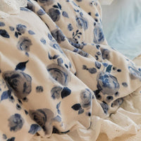 HKM-208083 Cozy French Rose Four-Piece Bedding Set for Autumn and Winter