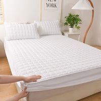 HKM-208915 Waterproof Bedspread with Fitted Sheet and Pillowcases in Solid Color and Floral Design
