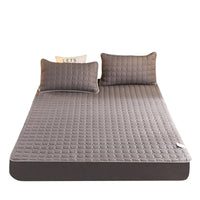 HKM-208915 Waterproof Bedspread with Fitted Sheet and Pillowcases in Solid Color and Floral Design