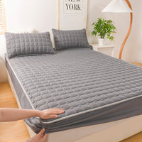 HKM-208915 Waterproof Bedspread with Fitted Sheet and Pillowcases in Solid Color and Floral Design