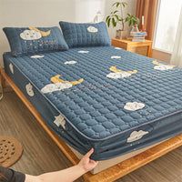 HKM-208915 Waterproof Bedspread with Fitted Sheet and Pillowcases in Solid Color and Floral Design