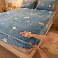 HKM-210067 Flannel Fitted Sheet with Cartoon Snowflake Patterns – Available in Multiple Sizes and Designs
