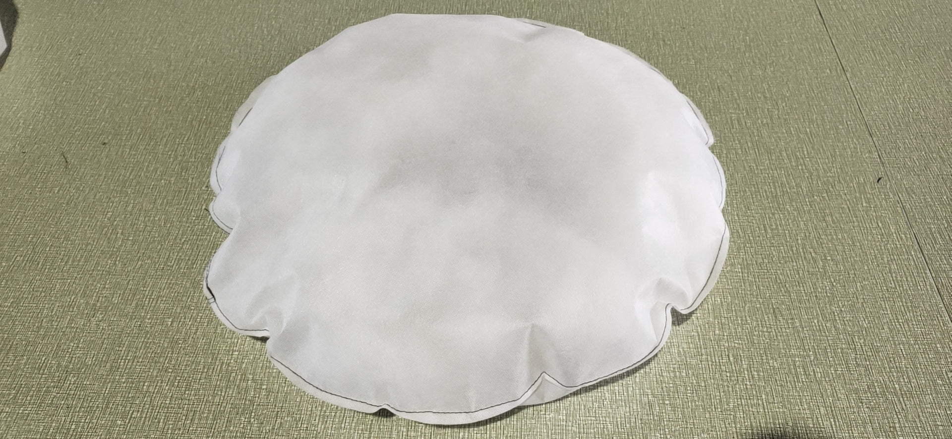 HKM-211859 Extra Large Soft Pillows - Sizes 100 cm, 110 cm, 120 cm - Weights 1.5 kg to 1.9 kg