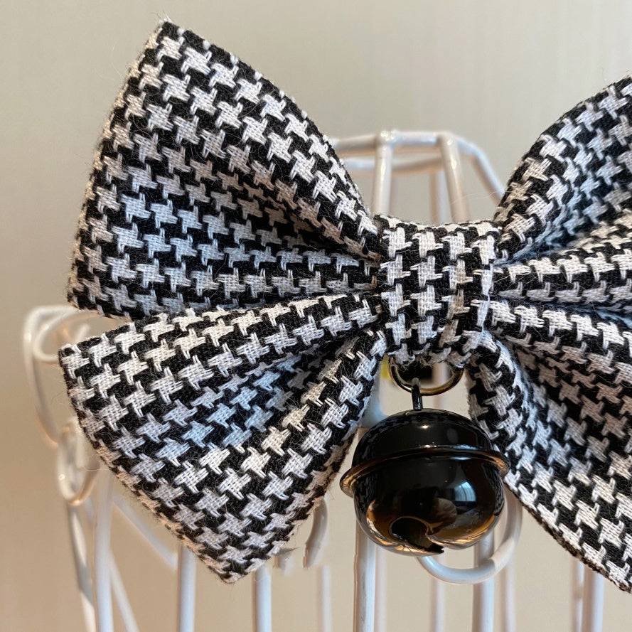HKM-218643 Stylish Cat Bow Tie Collar with Bell - Multiple Color Options Available