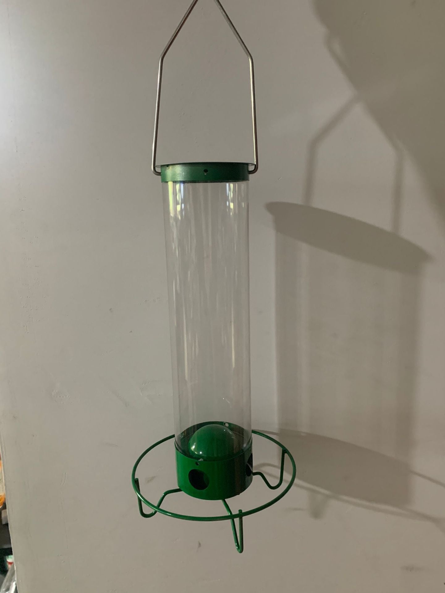 HKM-218899 Metal Hummingbird Feeder in Elegant White Bird Cage Design