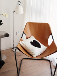 HKM-221651 Nordic Style Black and White Heart-Shaped Sofa Pillow Cushion with PP Cotton Filler, 45x45CM