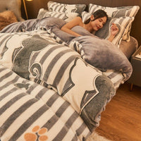 HKM-226707 Flannel Velvet Winter Bedding Set with Snowflake Design - Available in Multiple Sizes