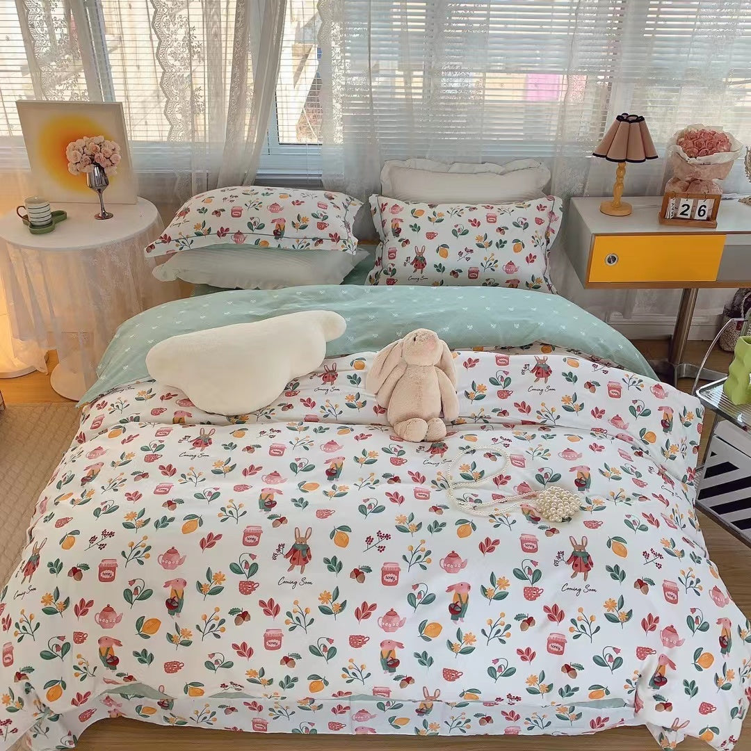 HKM-231315 Cotton Four-Piece Bed Set with Simple Print Design - Duvet Cover, Bed Sheet, and Pillowcases