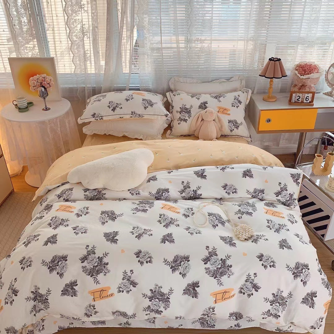 HKM-231315 Cotton Four-Piece Bed Set with Simple Print Design - Duvet Cover, Bed Sheet, and Pillowcases