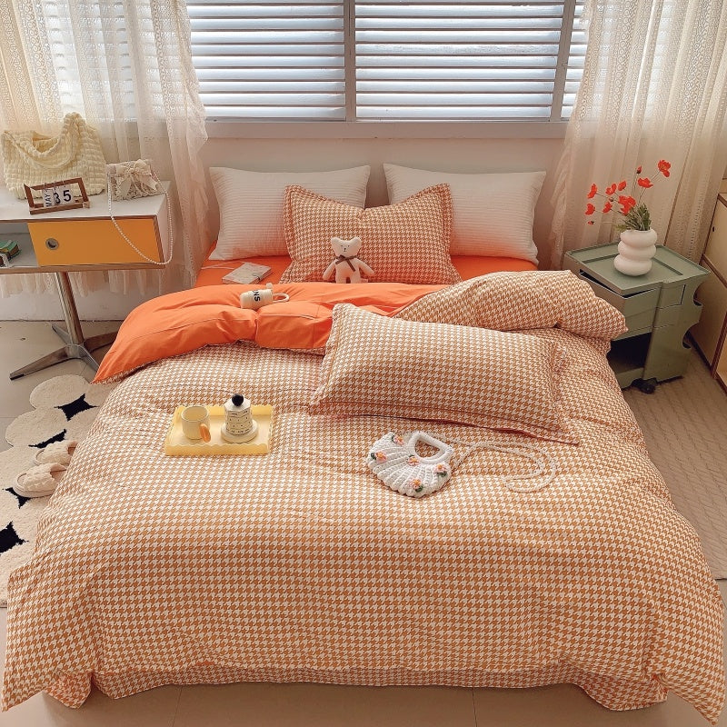 HKM-231315 Cotton Four-Piece Bed Set with Simple Print Design - Duvet Cover, Bed Sheet, and Pillowcases