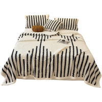 HKM-231635 Geometric Pattern Coral Fleece Blanket, Thick Polyester, All-Season Modern Design