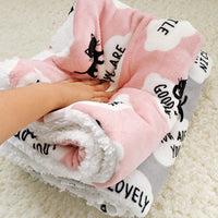 HKM-233555 Cozy Cartoon Lambskin Pet Blanket in Flannel and Cashmere
