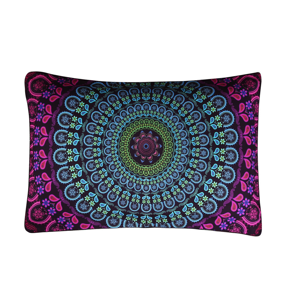 HKM-233619 Bohemian Quilt Set - Four Piece Collection in Various Sizes with Polyester Fiber Duvet Cover and Pillow Shams