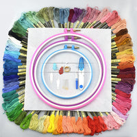 HKM-237907 Cross Stitch Thread Set with Bamboo and Plastic Embroidery Circles, Includes 50 or 100 Color Threads, Ideal for Ethnic Style Embroidery