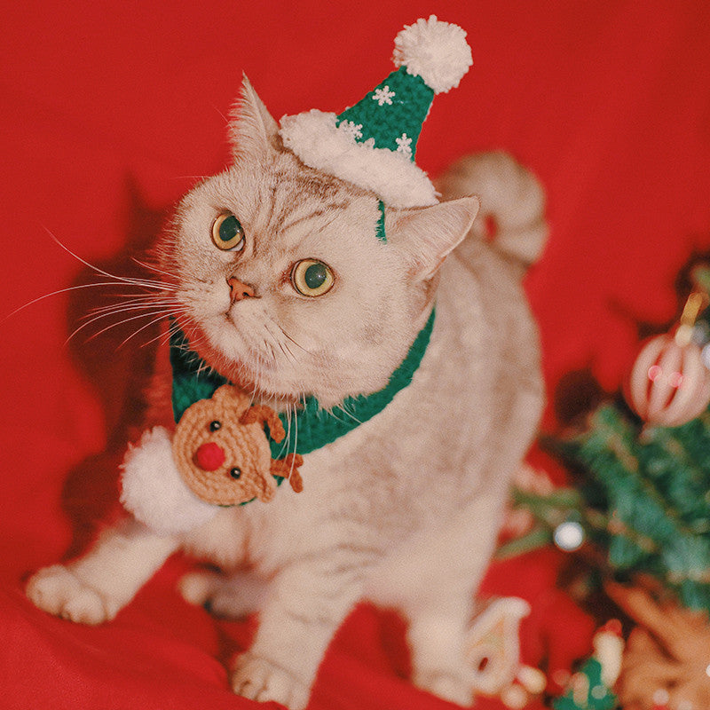 HKM-239379 Christmas Pet Hat and Scarf Set - Hand Woven Red and Green Snowflake Designs in Various Sizes