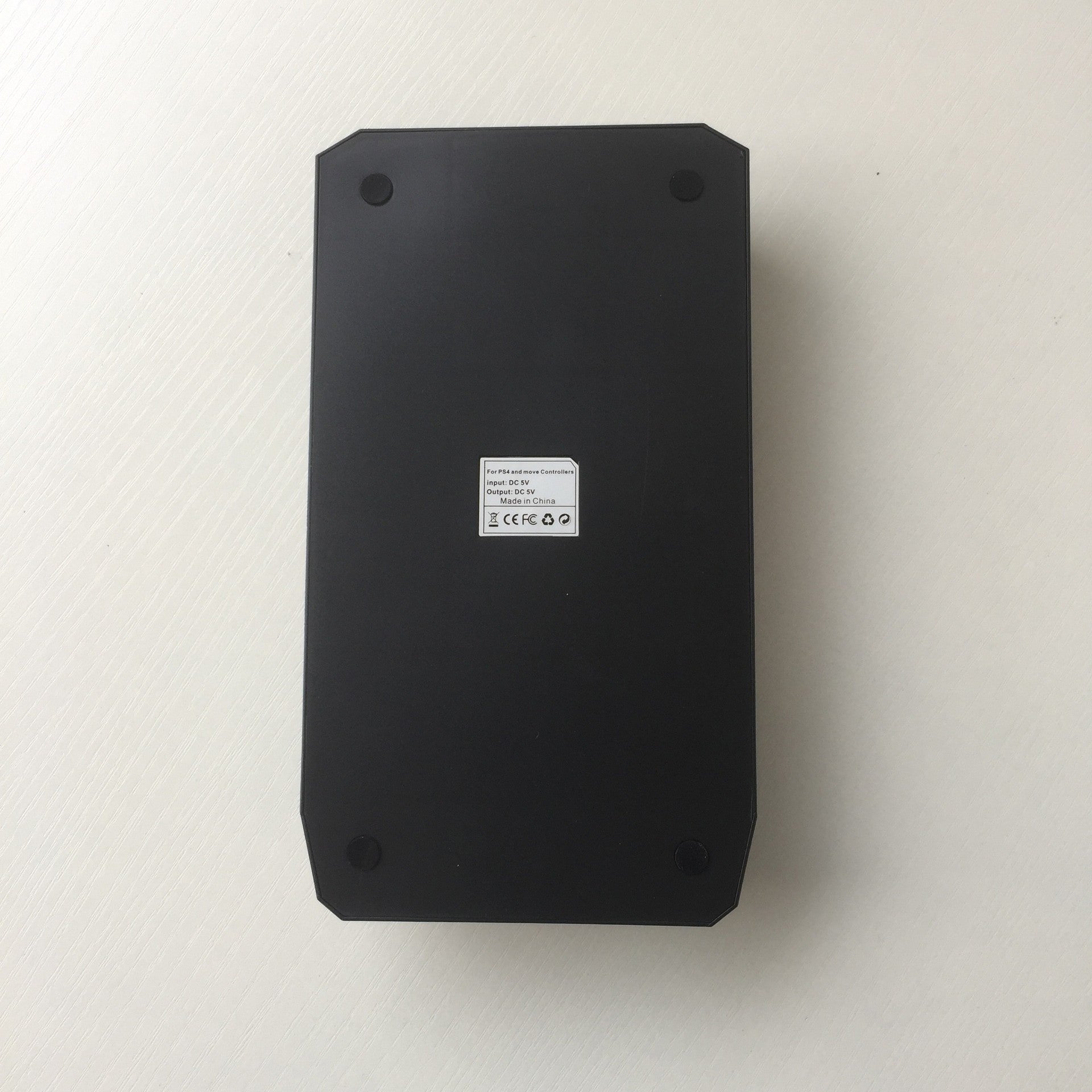 HKM-240403 PS4 and PSmove Dual Controller Charging Station with USB Power Connection
