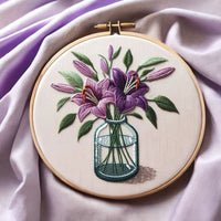 HKM-243923 Purple Lily Flower Embroidery Art with Imitation Bamboo Frame, 28x28cm Cotton and Linen Design