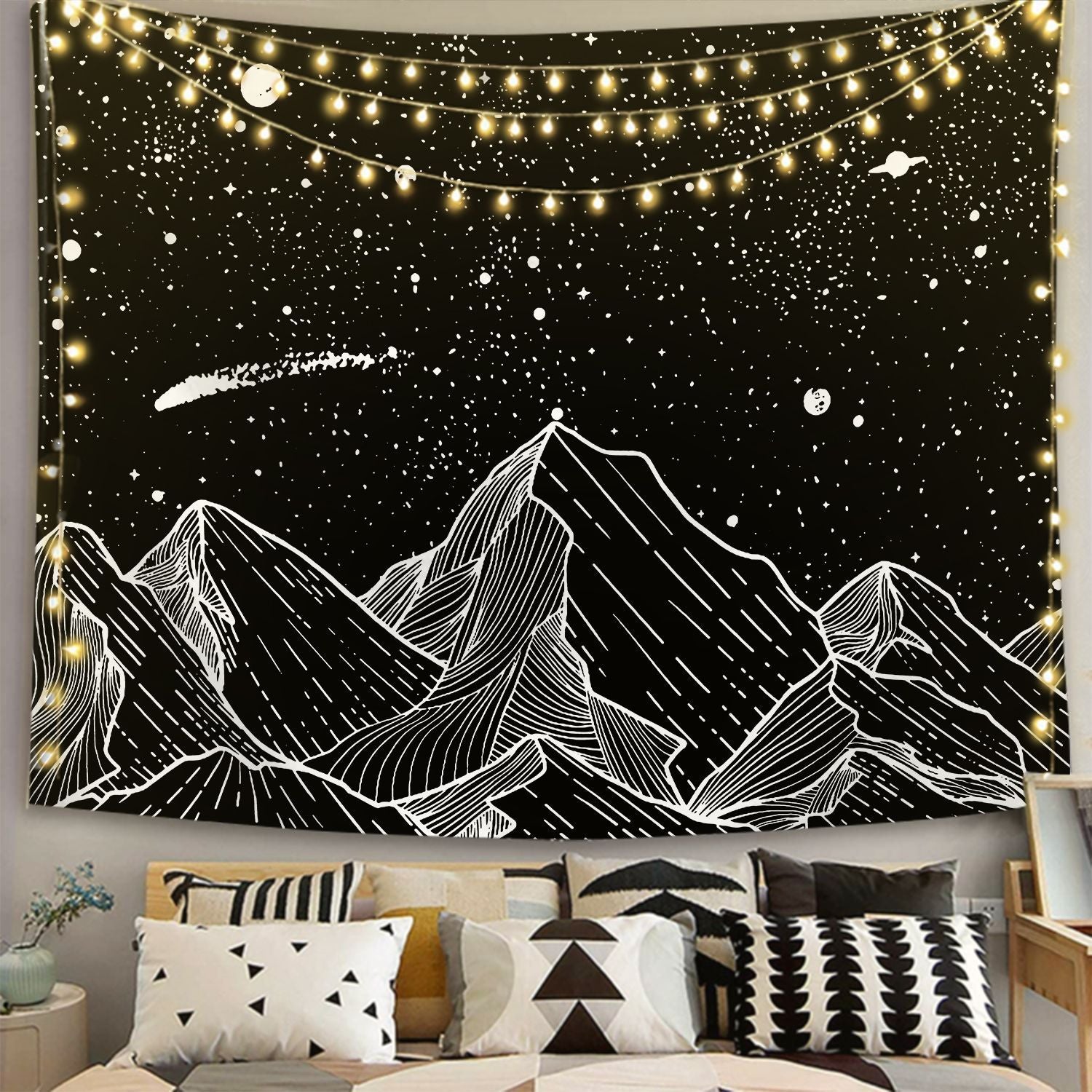 HKM-244819 Black and White 3D Digital Printed Polyester Tapestry for Home and Outdoor Use