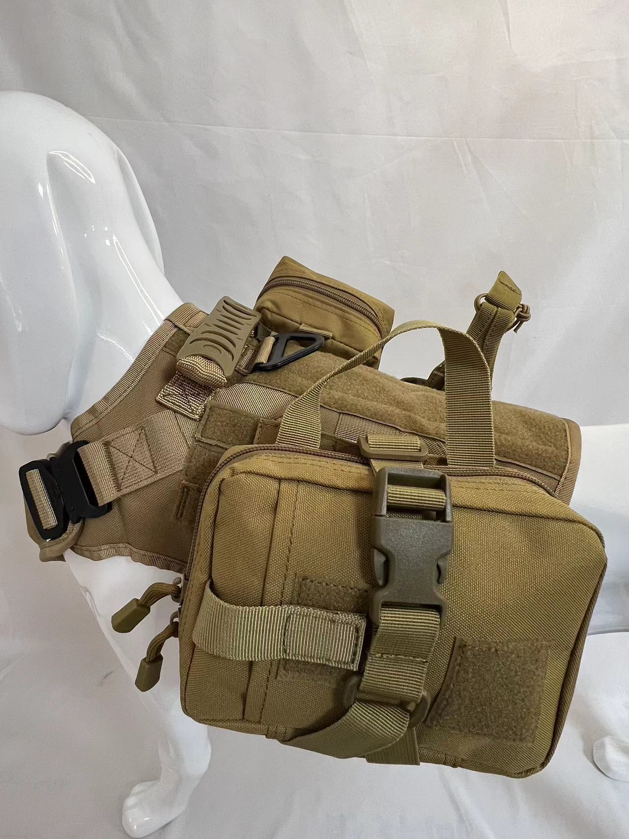 HKM-254227 Outdoor Multifunctional Dog Vest with Water Bottle Pouch - Available in Various Sets and Sizes