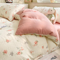 HKM-254355 Three-Piece Geometric and Floral Duvet Set in Various Sizes with Reactive Printing
