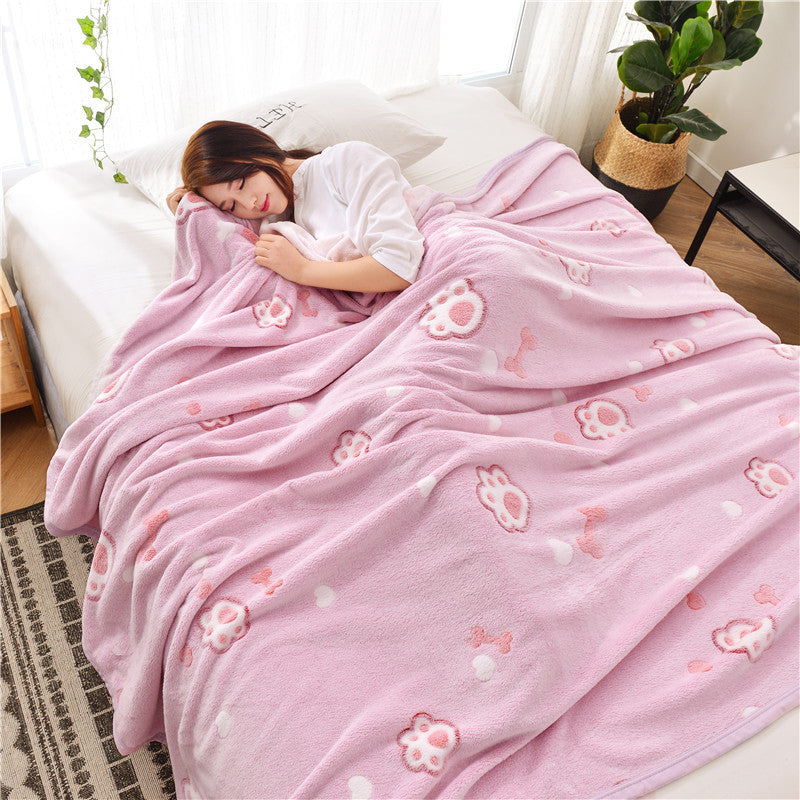 HKM-255507 Cozy Thin Fleece Blanket with Cute Claw Design for Winter – Multiple Sizes Available