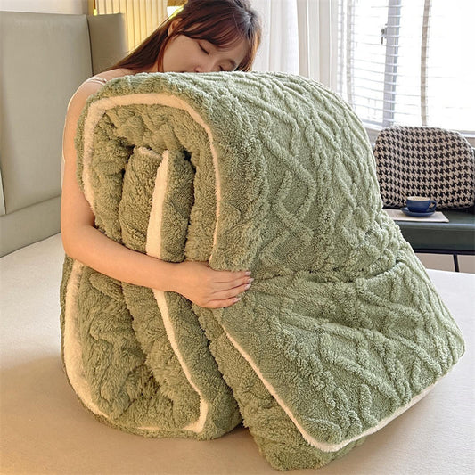 HKM-257491 Thickened Velvet Hibiscus Lamb Quilt in Multiple Colors and Sizes