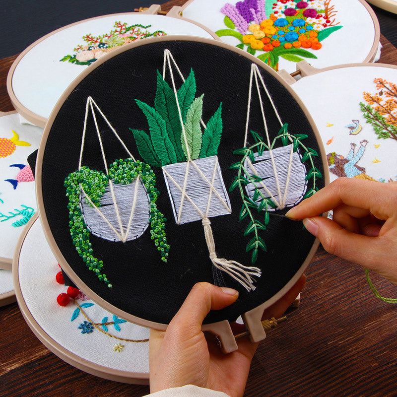 HKM-258643 Handmade Embroidery Kit for Decorative Wall Art - 15cm Bamboo Frame, Complete Accessories Included