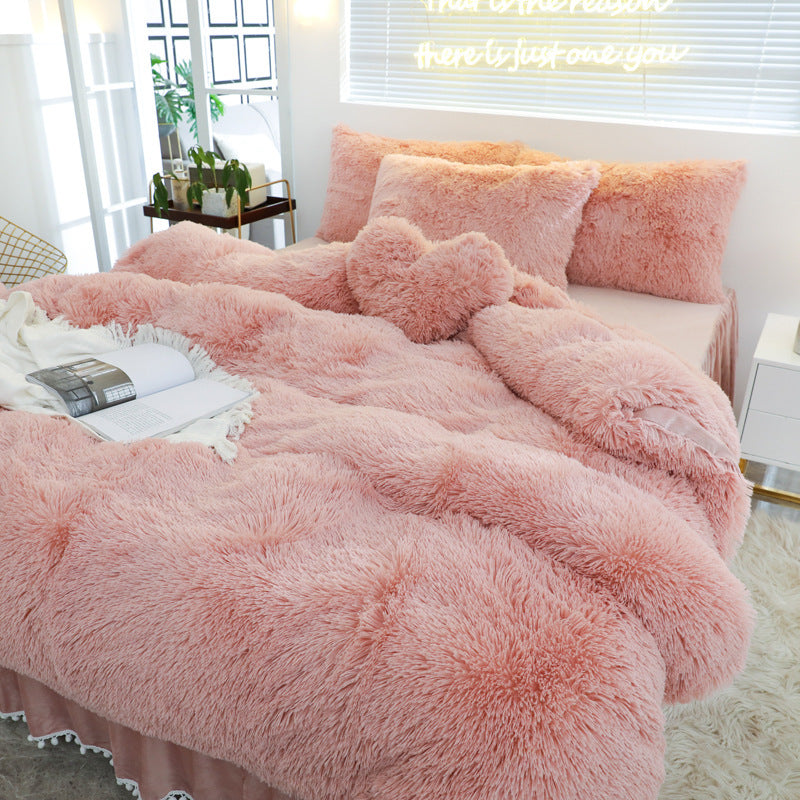 HKM-258963 Luxury Mink 4-Piece Bed Set in Assorted Sizes - Soft Polyester Fabric