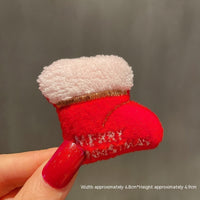 HKM-259411 Christmas Cartoon Character Brooch Decoration with Snowflake Design