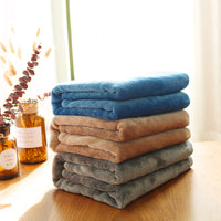 HKM-262739 Cozy Winter Pet Blanket - Soft Coral Fleece Cushion Nest for All Seasons