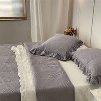 HKM-262931 Double-Sided Cotton Leaf Quilted Bedding Set with Ruffled Sand Washing Bed Cover – Available in Two Sizes