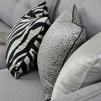 HKM-263379 Zebra Pattern Double-Sided Jacquard Cushion Pillow - 45x45cm, 50x50cm, 30x50cm