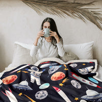HKM-268691 Cozy Astronaut Themed Lamb Wool Blanket - Soft Sherpa Fleece for Home, Office, and Outdoor Use