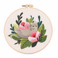 HKM-268691 Naughty Cat Cartoon Embroidery Pattern DIY Kit with Embroidery Frame - 30x30cm Canvas