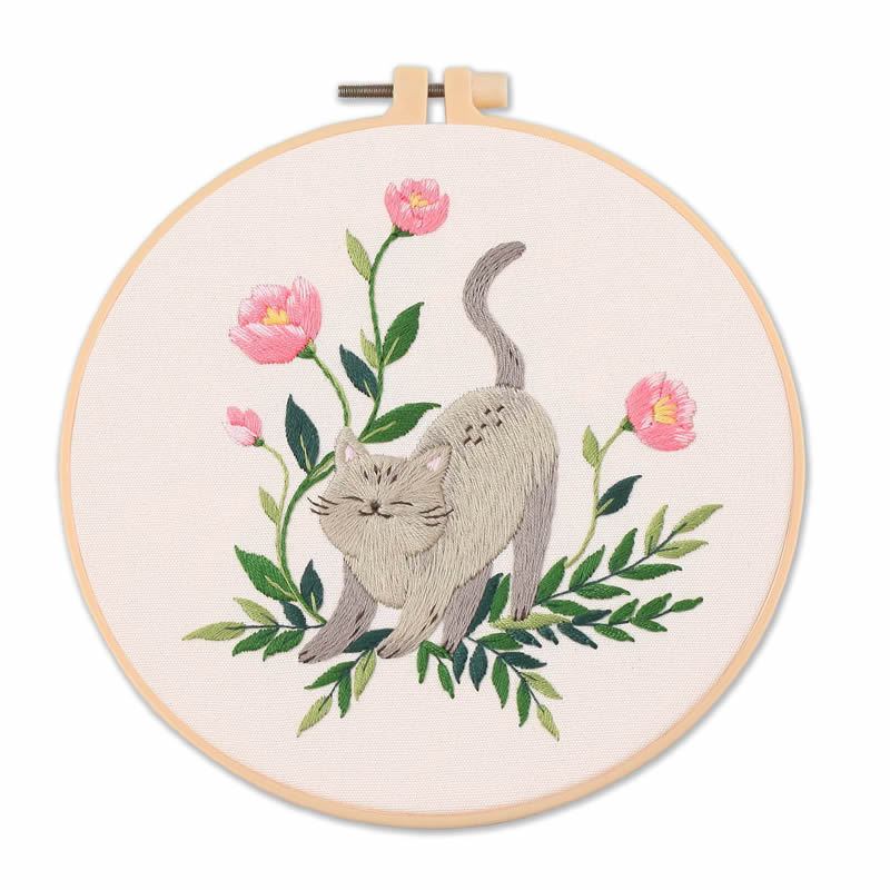 HKM-268691 Naughty Cat Cartoon Embroidery Pattern DIY Kit with Embroidery Frame - 30x30cm Canvas