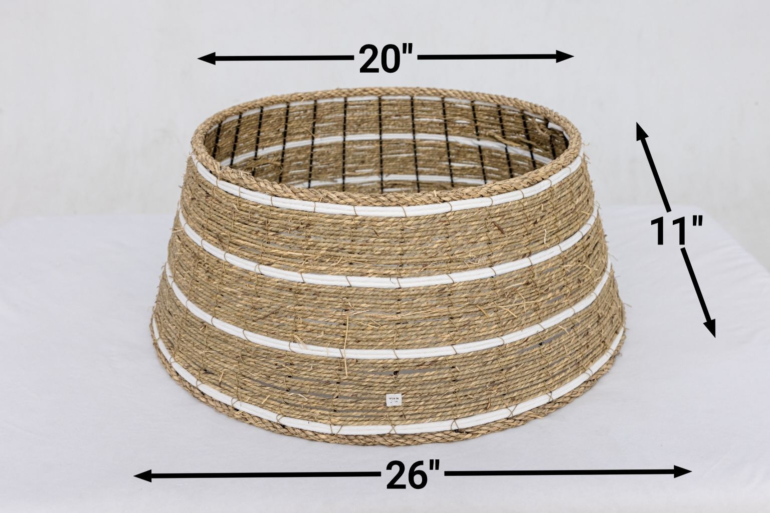 HKM-269971 Woven Seagrass and White Paper Rope Christmas Tree Collar for Coastal Boho Decor