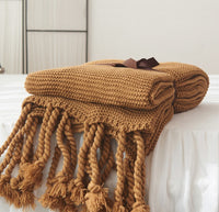 HKM-273619 Knitted Tassel Sofa Blanket - Polyester Fiber, 130x170cm & 150x200cm Options