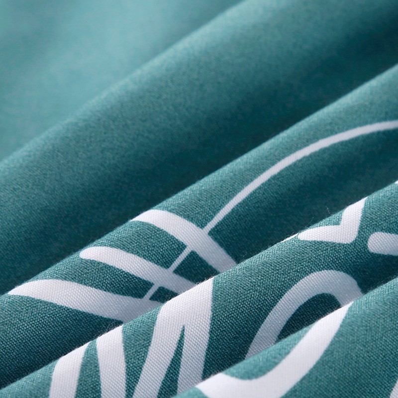 KTX-276371 Three-Piece Cotton Duvet Cover Set with Floral Pattern and Quilted Design