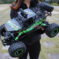 HKM-282195 1/12 Scale 4WD Off-Road Remote Control Truck with LED Lights and Metal Construction