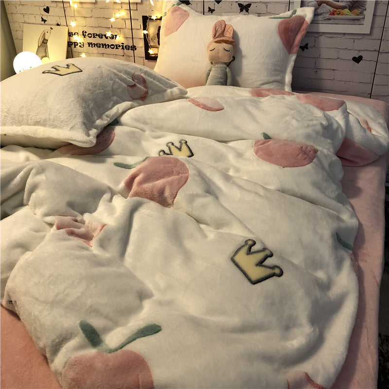 HKM-283667 Cozy Four-Piece Princess Heart and Snowflake Velvet Coral Bedding Set