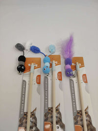 HKM-285139 Ant-Inspired Cat Treat Sticks for Playful Felines