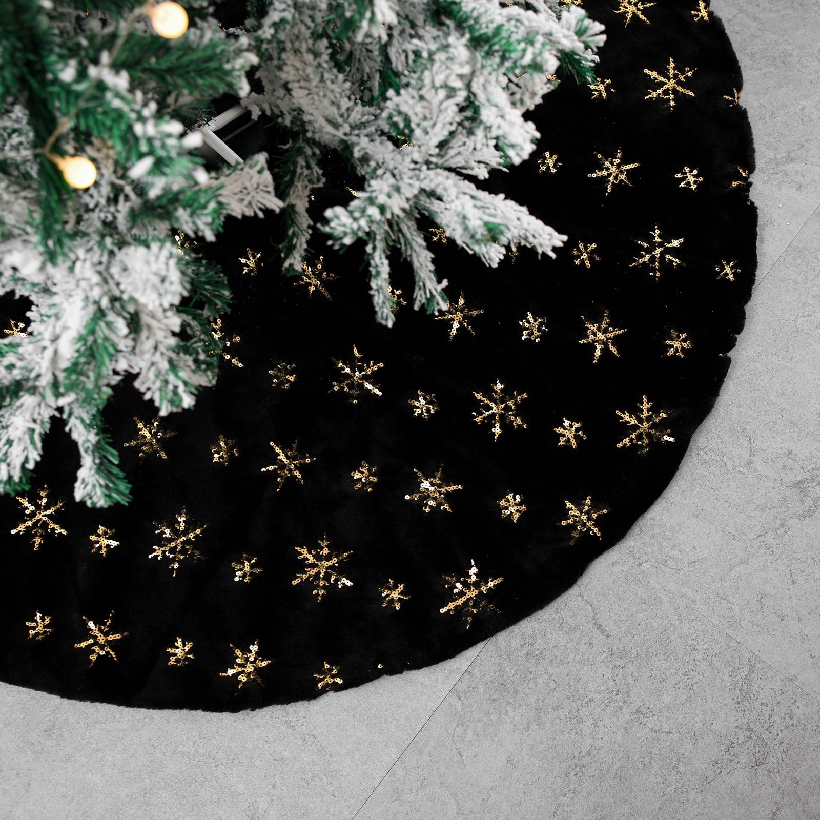 HKM-285267 Black Embroidered Velvet Christmas Tree Skirt with Sequin Detailing