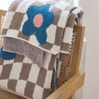 HKM-285651 Knitted Half Velvet Leisure Blanket with Floral Pattern, 130x160cm, Available in Pink, Orange, Blue, and Red