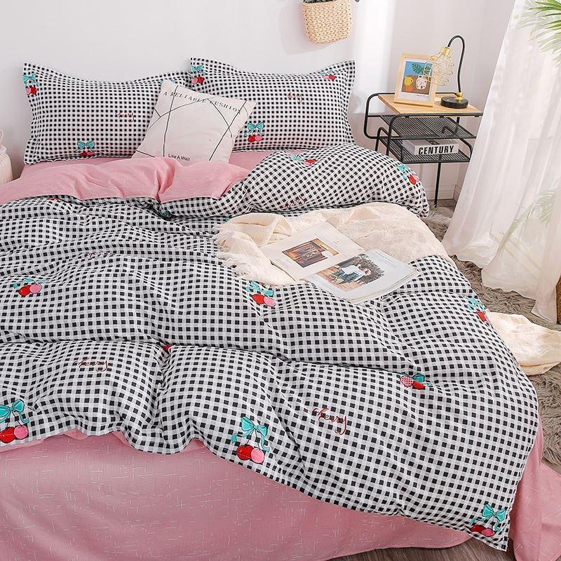 HKM-291731 Four-Piece Pure Cotton Bed Set with Geometric Pattern for 1.8m x 2.2m Bed